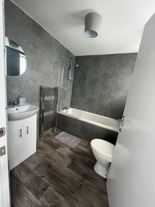 Apartment The M *